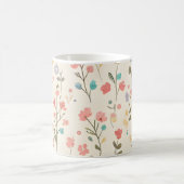 パステルカラーの野の花の草原 コーヒーマグカップ (中央)
