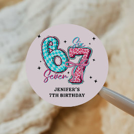 パステルカラーの67歳の誕生日パーティー ラウンドシール
