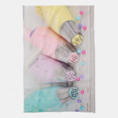 パステルカラー飾ケーキの工具写真 キッチンタオル (縦)