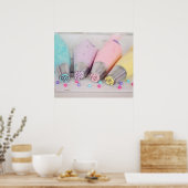 パステルカラー飾ケーキの工具写真 ポスター (キッチン)