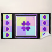 パステルカラー&パープルハートのビート ビーチタオル (正面)