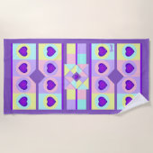 パステルカラー&パープルハートのビート ビーチタオル (正面)