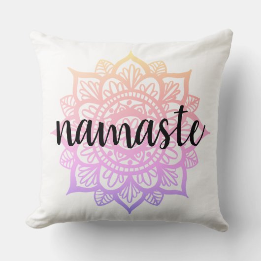 パステルガーリーグラディエントナマステマンダラフラワー クッション (正面)