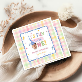パステルギンガムのバースデーナプキンで1歳の誕生日をお祝い スタンダードカクテルナプキン