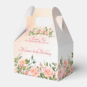 パステルクリーム赤面ピンクローズパーソナライズされた フェイバーボックス (正面サイド)