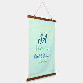 パステルグリーンブルーの水彩ウェディングシャワー名の日付 吊り下げ型タペストリー (傾斜あり)