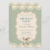 パステルグリーンヴィンテージクラシックバウ誕生日 招待状 (正面/裏面)