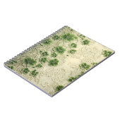 パステルグリーン複雑なレースのアイリッシュパターン ノートブック (左側)