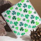 パステルグリーン3リーフクローバーシャムロックボーエレガントホ ラッピングペーパー