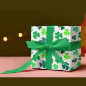 パステルグリーン3リーフクローバーシャムロックボーエレガントホ ラッピングペーパー