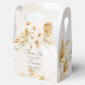 パステルゴールデンブラウンボホ乾燥花ベビー フェイバーボックス (オープン)