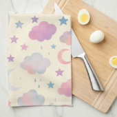 パステルスカイ夢 – 月、星、雲のパターン キッチンタオル (四つ折り)