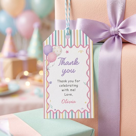 パステルストライプの楽しい女の子の誕生日パーティー ギフトタグ