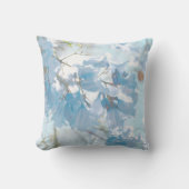 パステルソフトブルージャカランダツリー花咲き クッション (正面)