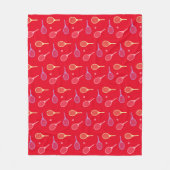 パステルテニスラケットとテニスボールを赤で フリースブランケット (正面)
