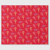 パステルテニスラケットとテニスボールを赤で ラッピングペーパー (フラット)