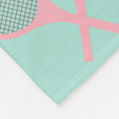 パステルハートテニスプレーヤーラケットボールデザイン フリースブランケット (角)