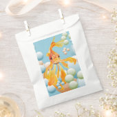 パステルバブル水に入った朱色の金魚 フェイバーバッグ (クリップ留めされた状態)