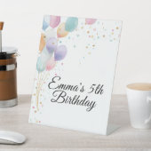 パステルバルーンの誕生日パーティー招待状 台座サイン (インサイチュ)