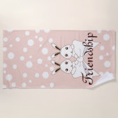 パステルパーソナライズされたピンクキュートツインバニーキッズ ビーチタオル (正面)