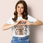 パステルパーソナライズされたピンク（犬の写真と名前） Tシャツ<br><div class="desc">パステルピンク犬の写真Tシャツで、お気に入りパーソナライズされたの友達を見せてみよう！この女性の基本的な短い袖Tシャツは、柔らかいパステルピンクの背景カスタマイズと、あなたの愛する犬の写真と彼らの名前を備えている。衣服に最適カジュアルなTシャツで、心地よいとスタイルを組み合わせ、犬のママやペット好き、犬の仲間を崇拝する人に理想的な贈り物となる。あなたは散歩に出かけたり走ご用事に出かけたり、家でのんびりしていたり保でも、ペットと結び付いて可愛い感じ感じを楽しむことができるTシャツ。ワードローブを追加するユニークために今すぐパーソナライズ！</div>
