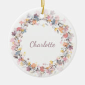 パステルパーソナライズされたフローラリース名クリスマス セラミックオーナメント (正面)
