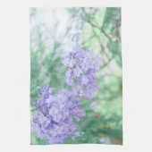 パステルパープルジャカランダツリーフラワーズ キッチンタオル (縦)