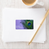 パステルパープルピーコックフェザースティルライフ ラベル (インサイチュ)