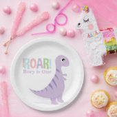 パステルパープルベビー恐竜ロール誕生日パーティー ペーパープレート (パーティー)