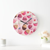 パステルピンクのカップケーキ：ヴィンテージパターン。 ラージ壁時計 (ホーム)