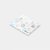 パステルピンクのタイルのパーソナライズ名 ポストイット (アングル)