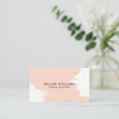 パステルピンクのブラシストロークモダンデザイン 名刺 (スタンド正面)