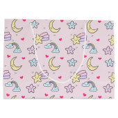 パステルピンクの月、星、雲のパターン ラージペーパーバッグ (裏面)