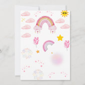 パステルピンクの水彩画のかわいい虹の小さな女の子 招待状 (裏面)