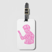 パステルピンクのJJsシルエットハウスキーピング引用文 ラゲッジタグ (正面縦)