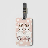 パステルピンクオフホワイトリボンかわいいツインバニーキッズ ラゲッジタグ (正面縦)