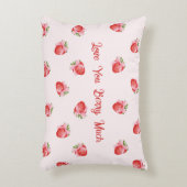 パステルピンクコケットストロベリーパーソナライズされた アクセントクッション (正面(垂直))