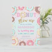 パステルピンクドーナツ誕生日ドーナツ成長パーティー 招待状 (スタンド正面)