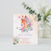 パステルピンクベビー馬の予算の誕生日の招待状 (スタンド正面)