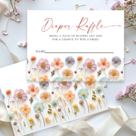 パステルピンクワイルドフラワーベビーシャワーおむつラッフル エンクロージャーカード