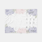 パステルピンク&パープルピオニーフローラベビーマイルストーン フリースブランケット (正面(横))