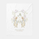 パステルピーターザラビットモノグラムツインズベビーシャワー フリースブランケット (正面)