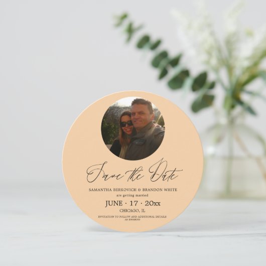 パステルピーチフォトセーブ・ザ・デイトラウンド招待状 招待状 (スタンド正面)