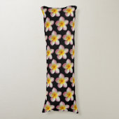 パステルフランギパニプルメリアフラワーズオンブラック ボディピロー (正面縦)