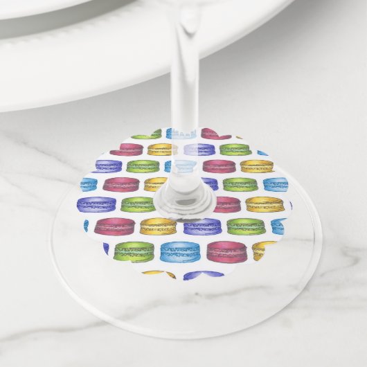 パステルフランスのベーカリーマカロンクッキーペストリー ワイングラスタグ (クローズアップ)