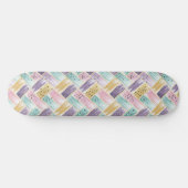 パステルブラッシュストローク&金ゴールドクロス抽象芸術 スケートボード (横)