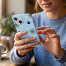 パステルブルーのお花とブルーベリーのiPhoneケース
