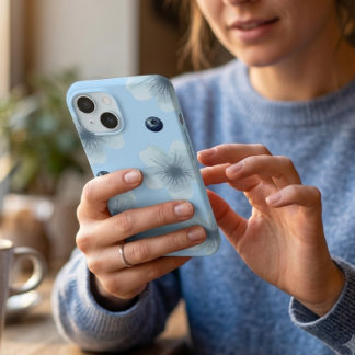 パステルブルーのお花とブルーベリーのiPhoneケース iPhone 15ケース