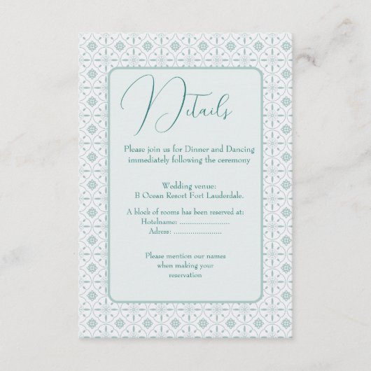 パステルブルーの模様入りウェディング封筒カード エンクロージャーカード (正面)