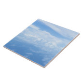 パステルブルーの空、ふわふわの白い雲 タイル (側面)